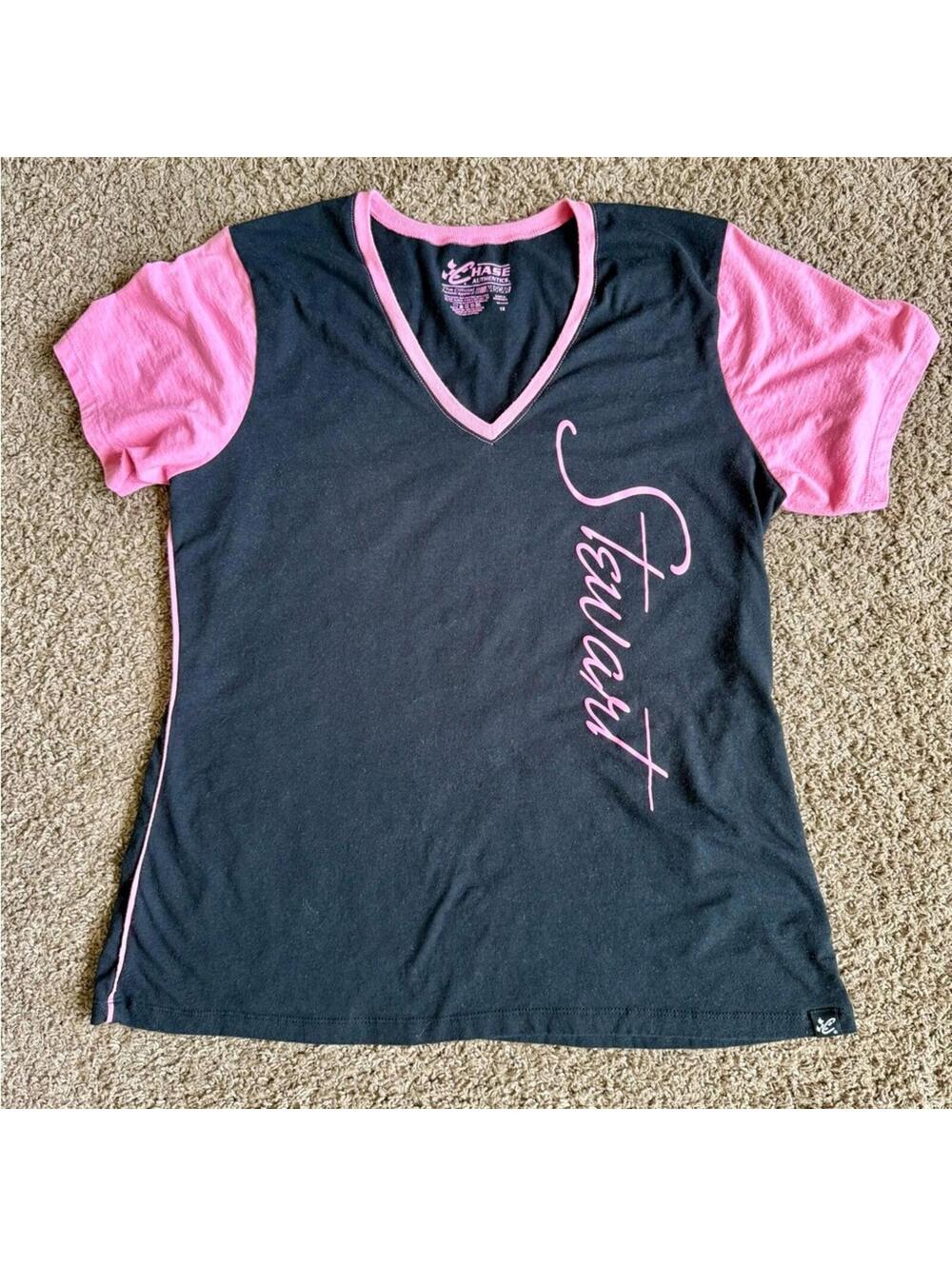 Women's Size XL Chase Authentics Stewart Black and Pink V-Neck Tee